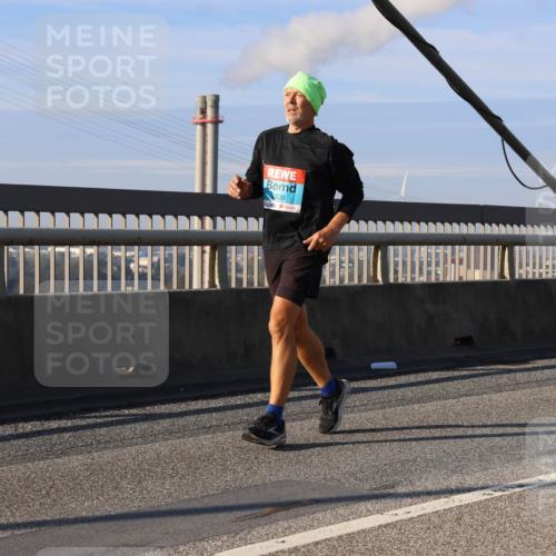 03.10.2025 - Köhlbrandbrückenlauf Strokosch-Dieckow http://msf.ph/oto/9120163 03.10.2025 09:54:42 Position 2 309 meine-sportfotos.de