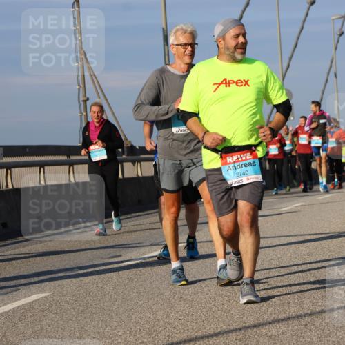 03.10.2025 - Köhlbrandbrückenlauf Strokosch-Dieckow http://msf.ph/oto/9120281 03.10.2025 09:54:55 Position 2 1414, 2740 meine-sportfotos.de