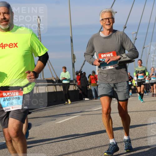 03.10.2025 - Köhlbrandbrückenlauf Strokosch-Dieckow http://msf.ph/oto/9120290 03.10.2025 09:54:57 Position 2 2740, 1899 meine-sportfotos.de