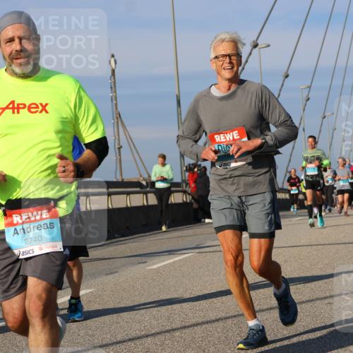 03.10.2025 - Köhlbrandbrückenlauf Strokosch-Dieckow http://msf.ph/oto/9120299 03.10.2025 09:54:57 Position 2 2740 meine-sportfotos.de