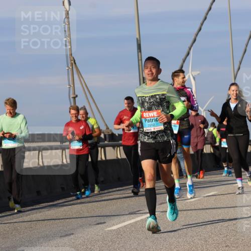 03.10.2025 - Köhlbrandbrückenlauf Strokosch-Dieckow http://msf.ph/oto/9120323 03.10.2025 09:55:01 Position 2 2512 meine-sportfotos.de