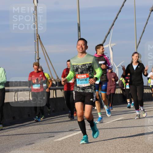 03.10.2025 - Köhlbrandbrückenlauf Strokosch-Dieckow http://msf.ph/oto/9120330 03.10.2025 09:55:01 Position 2 2512, 978 meine-sportfotos.de