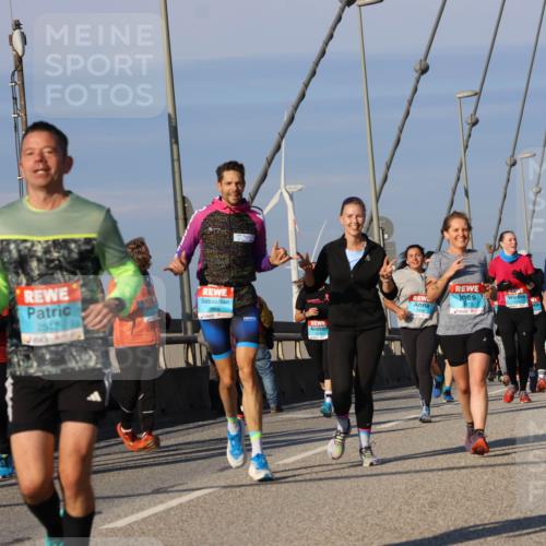 03.10.2025 - Köhlbrandbrückenlauf Strokosch-Dieckow http://msf.ph/oto/9120334 03.10.2025 09:55:02 Position 2 2512, 8, 2977 meine-sportfotos.de