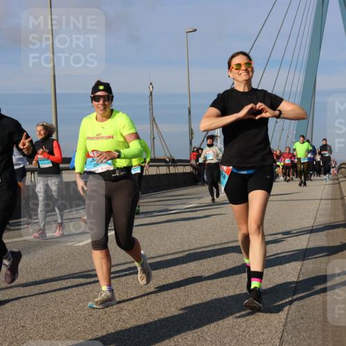 03.10.2025 - Köhlbrandbrückenlauf Strokosch-Dieckow http://msf.ph/oto/9120482 03.10.2025 09:55:15 Position 2 2072, 290, 23 meine-sportfotos.de