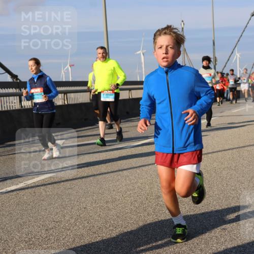 03.10.2025 - Köhlbrandbrückenlauf Strokosch-Dieckow http://msf.ph/oto/9120490 03.10.2025 09:55:17 Position 2 3422 meine-sportfotos.de