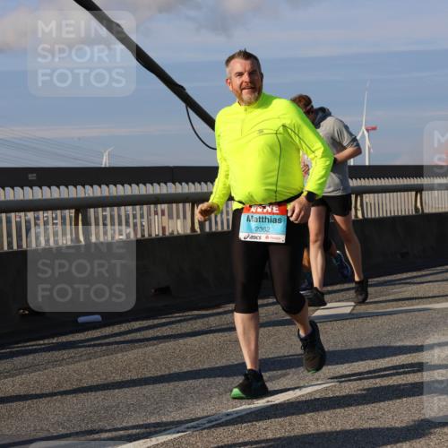 03.10.2025 - Köhlbrandbrückenlauf Strokosch-Dieckow http://msf.ph/oto/9120501 03.10.2025 09:55:18 Position 2 2480, 2362 meine-sportfotos.de
