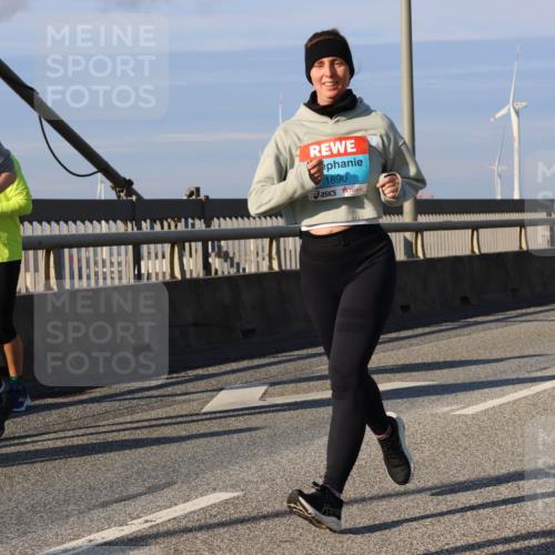 03.10.2025 - Köhlbrandbrückenlauf Strokosch-Dieckow http://msf.ph/oto/9120513 03.10.2025 09:55:20 Position 2 2556, 1890 meine-sportfotos.de