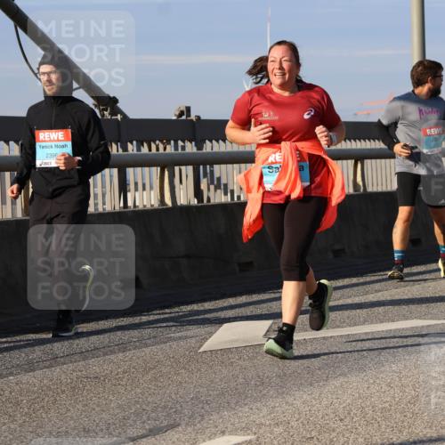 03.10.2025 - Köhlbrandbrückenlauf Strokosch-Dieckow http://msf.ph/oto/9120542 03.10.2025 09:55:24 Position 2 2396 meine-sportfotos.de