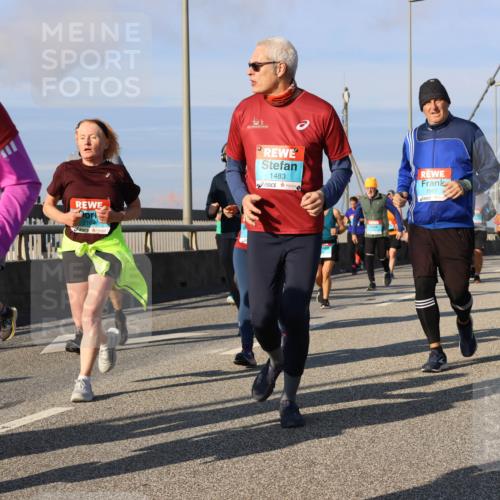 03.10.2025 - Köhlbrandbrückenlauf Strokosch-Dieckow http://msf.ph/oto/9120573 03.10.2025 09:55:27 Position 2 13, 1483, 1967 meine-sportfotos.de