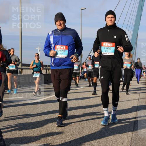 03.10.2025 - Köhlbrandbrückenlauf Strokosch-Dieckow http://msf.ph/oto/9120587 03.10.2025 09:55:28 Position 2 1967, 2151 meine-sportfotos.de