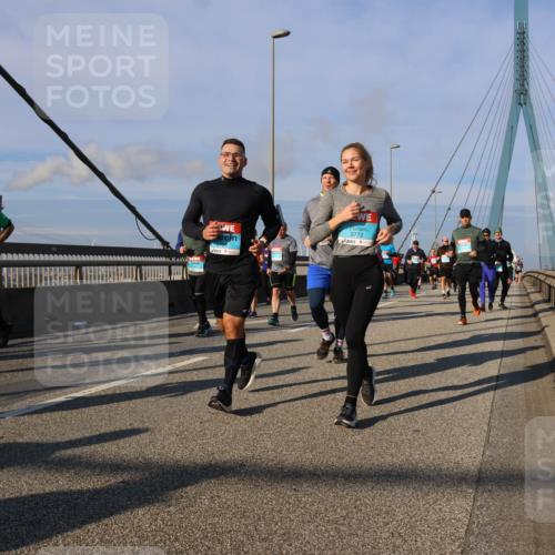 03.10.2025 - Köhlbrandbrückenlauf Strokosch-Dieckow http://msf.ph/oto/9120599 03.10.2025 09:55:31 Position 2 3772 meine-sportfotos.de