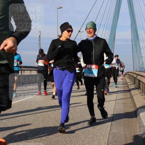 03.10.2025 - Köhlbrandbrückenlauf Strokosch-Dieckow http://msf.ph/oto/9120625 03.10.2025 09:55:35 Position 2 2210, 2683 meine-sportfotos.de