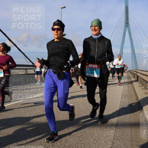 03.10.2025 - Köhlbrandbrückenlauf Strokosch-Dieckow http://msf.ph/oto/9120643 03.10.2025 09:55:36 Position 2  meine-sportfotos.de