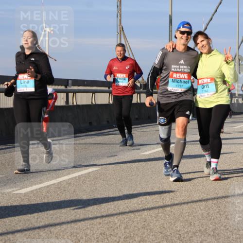 03.10.2025 - Köhlbrandbrückenlauf Strokosch-Dieckow http://msf.ph/oto/9120751 03.10.2025 09:55:48 Position 2 2234, 1717, 1762 meine-sportfotos.de