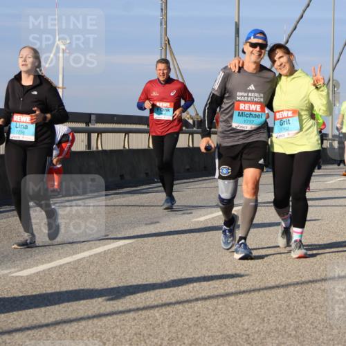 03.10.2025 - Köhlbrandbrückenlauf Strokosch-Dieckow http://msf.ph/oto/9120756 03.10.2025 09:55:48 Position 2 2234, 1717, 1762 meine-sportfotos.de