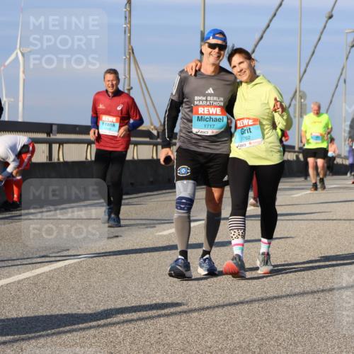 03.10.2025 - Köhlbrandbrückenlauf Strokosch-Dieckow http://msf.ph/oto/9120771 03.10.2025 09:55:49 Position 2 234, 1717, 1762 meine-sportfotos.de