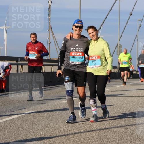 03.10.2025 - Köhlbrandbrückenlauf Strokosch-Dieckow http://msf.ph/oto/9120788 03.10.2025 09:55:49 Position 2 2234, 2408, 1717, 1762 meine-sportfotos.de
