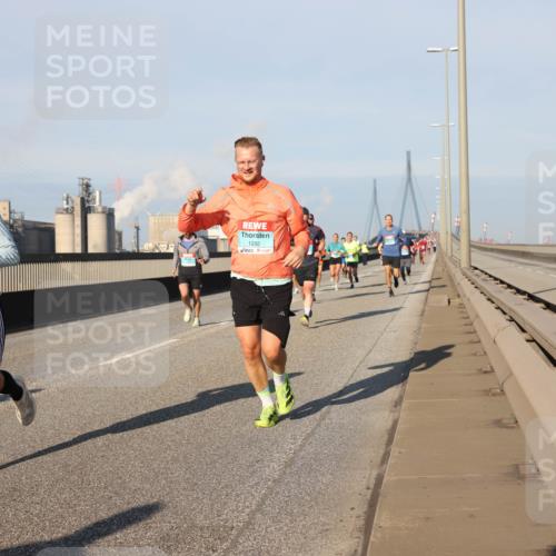 03.10.2025 - Köhlbrandbrückenlauf Lena Gebhardt http://msf.ph/oto/9124614 03.10.2025 09:45:58 Position 2 3204, 1292 meine-sportfotos.de