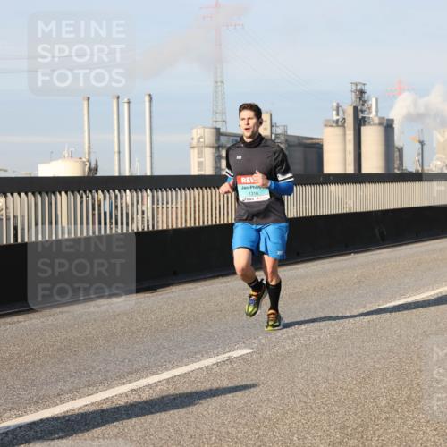 03.10.2025 - Köhlbrandbrückenlauf Lena Gebhardt http://msf.ph/oto/9126202 03.10.2025 09:46:08 Position 2 30, 1316, 144 meine-sportfotos.de