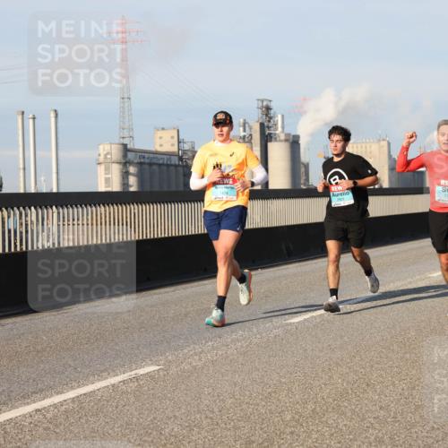 03.10.2025 - Köhlbrandbrückenlauf Lena Gebhardt http://msf.ph/oto/9126298 03.10.2025 09:46:16 Position 2 1, 3, 1474, 2901, 1165, 1273 meine-sportfotos.de