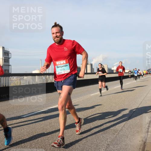 03.10.2025 - Köhlbrandbrückenlauf Lena Gebhardt http://msf.ph/oto/9126347 03.10.2025 09:46:18 Position 2 01, 116, 1273 meine-sportfotos.de