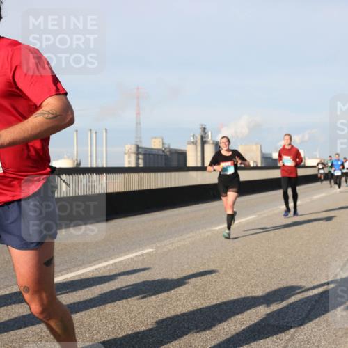 03.10.2025 - Köhlbrandbrückenlauf Lena Gebhardt http://msf.ph/oto/9126358 03.10.2025 09:46:18 Position 2 1273 meine-sportfotos.de