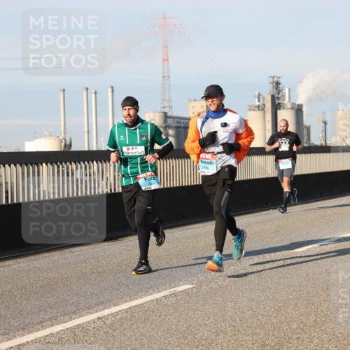 03.10.2025 - Köhlbrandbrückenlauf Lena Gebhardt http://msf.ph/oto/9126468 03.10.2025 09:46:26 Position 2 3164 meine-sportfotos.de