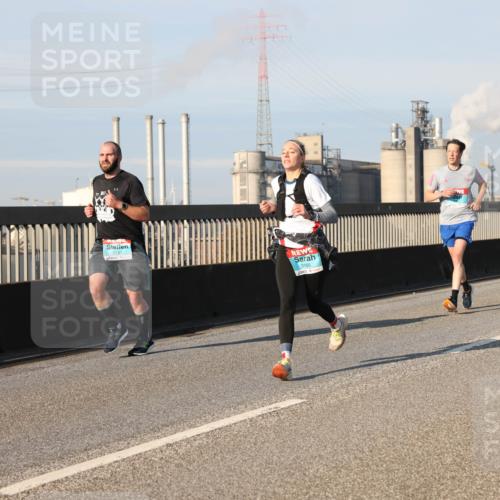03.10.2025 - Köhlbrandbrückenlauf Lena Gebhardt http://msf.ph/oto/9126539 03.10.2025 09:46:28 Position 2 2791, 3165 meine-sportfotos.de