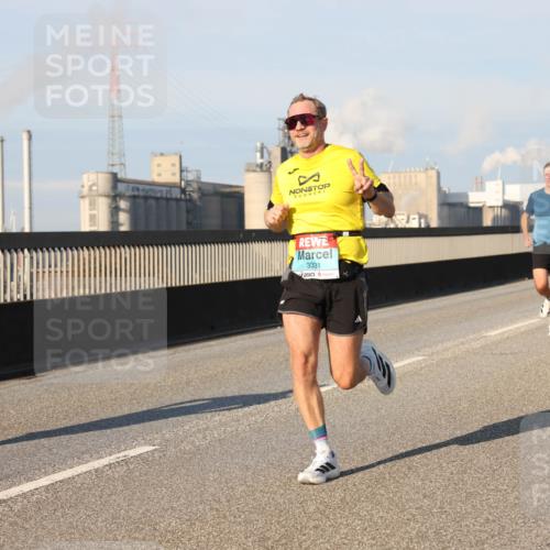 03.10.2025 - Köhlbrandbrückenlauf Lena Gebhardt http://msf.ph/oto/9126598 03.10.2025 09:46:30 Position 2 3331 meine-sportfotos.de