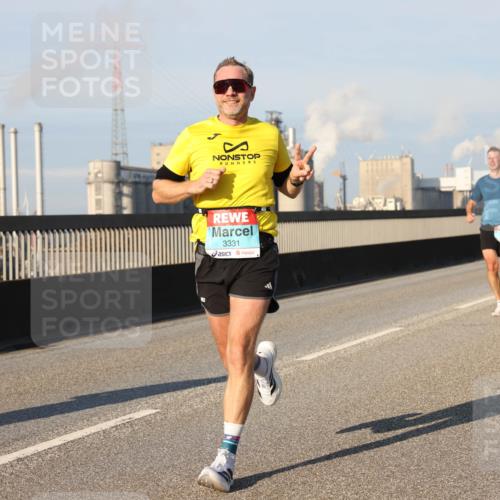 03.10.2025 - Köhlbrandbrückenlauf Lena Gebhardt http://msf.ph/oto/9126601 03.10.2025 09:46:31 Position 2 3331 meine-sportfotos.de