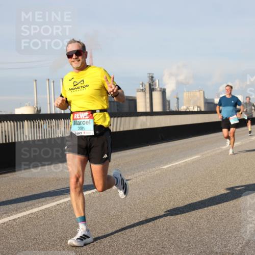 03.10.2025 - Köhlbrandbrückenlauf Lena Gebhardt http://msf.ph/oto/9126605 03.10.2025 09:46:31 Position 2 3331 meine-sportfotos.de