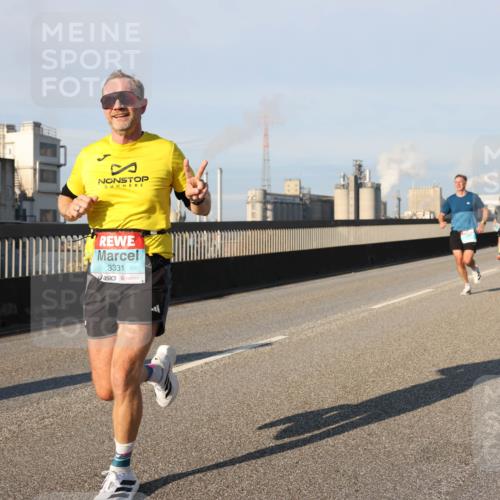 03.10.2025 - Köhlbrandbrückenlauf Lena Gebhardt http://msf.ph/oto/9126613 03.10.2025 09:46:32 Position 2 3331 meine-sportfotos.de