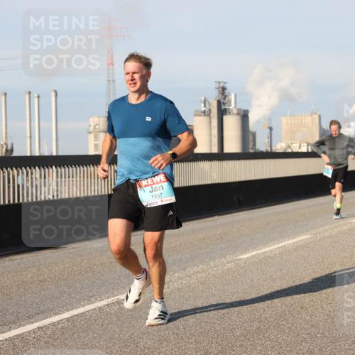 03.10.2025 - Köhlbrandbrückenlauf Lena Gebhardt http://msf.ph/oto/9126661 03.10.2025 09:46:33 Position 2 1357 meine-sportfotos.de