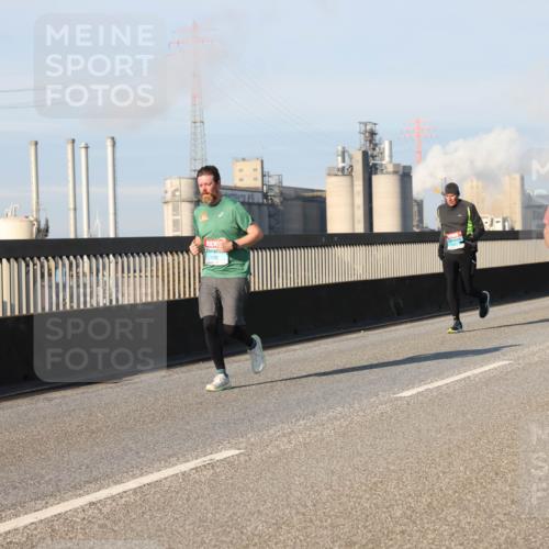 03.10.2025 - Köhlbrandbrückenlauf Lena Gebhardt http://msf.ph/oto/9127023 03.10.2025 09:46:51 Position 2 1105, 1274 meine-sportfotos.de