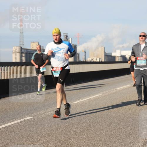 03.10.2025 - Köhlbrandbrückenlauf Lena Gebhardt http://msf.ph/oto/9127387 03.10.2025 09:47:11 Position 2 41, 2012, 111, 1334 meine-sportfotos.de