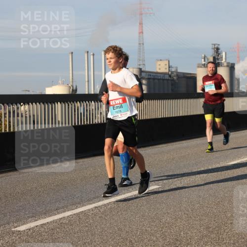 03.10.2025 - Köhlbrandbrückenlauf Lena Gebhardt http://msf.ph/oto/9127492 03.10.2025 09:47:22 Position 2 1878, 3073 meine-sportfotos.de