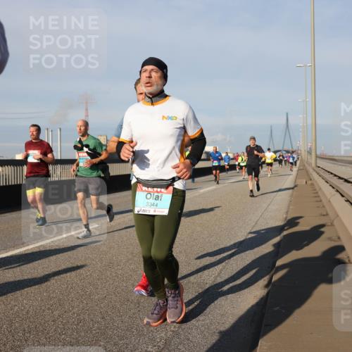 03.10.2025 - Köhlbrandbrückenlauf Lena Gebhardt http://msf.ph/oto/9127523 03.10.2025 09:47:23 Position 2 3344 meine-sportfotos.de
