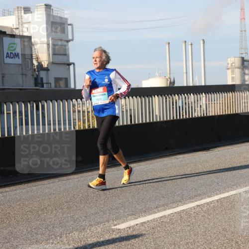 03.10.2025 - Köhlbrandbrückenlauf Lena Gebhardt http://msf.ph/oto/9127546 03.10.2025 09:47:26 Position 2 1025 meine-sportfotos.de