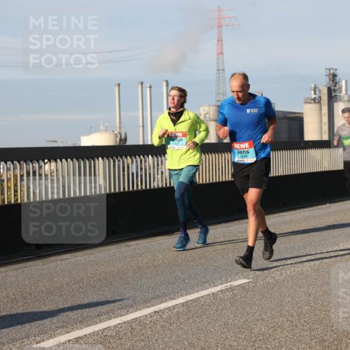 03.10.2025 - Köhlbrandbrückenlauf Lena Gebhardt http://msf.ph/oto/9127584 03.10.2025 09:47:27 Position 2 1560, 1543 meine-sportfotos.de
