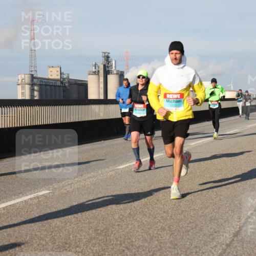 03.10.2025 - Köhlbrandbrückenlauf Lena Gebhardt http://msf.ph/oto/9127619 03.10.2025 09:47:30 Position 2 1702 meine-sportfotos.de