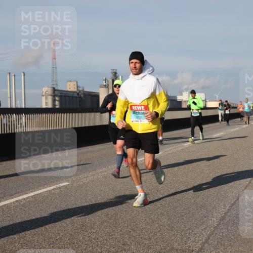 03.10.2025 - Köhlbrandbrückenlauf Lena Gebhardt http://msf.ph/oto/9127626 03.10.2025 09:47:30 Position 2 1702 meine-sportfotos.de