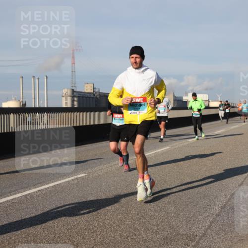 03.10.2025 - Köhlbrandbrückenlauf Lena Gebhardt http://msf.ph/oto/9127635 03.10.2025 09:47:31 Position 2 1702 meine-sportfotos.de