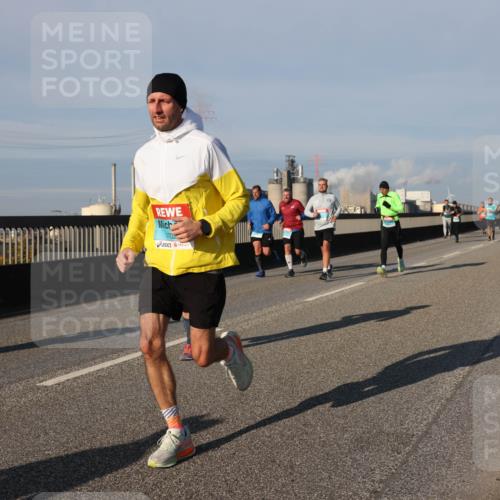 03.10.2025 - Köhlbrandbrückenlauf Lena Gebhardt http://msf.ph/oto/9127644 03.10.2025 09:47:31 Position 2 1702 meine-sportfotos.de