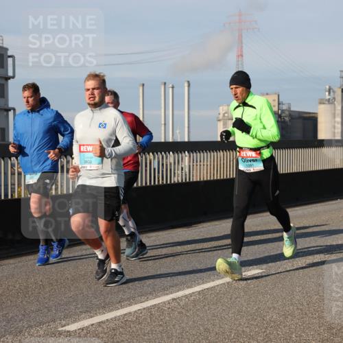 03.10.2025 - Köhlbrandbrückenlauf Lena Gebhardt http://msf.ph/oto/9127673 03.10.2025 09:47:33 Position 2 3802, 2, 1091 meine-sportfotos.de