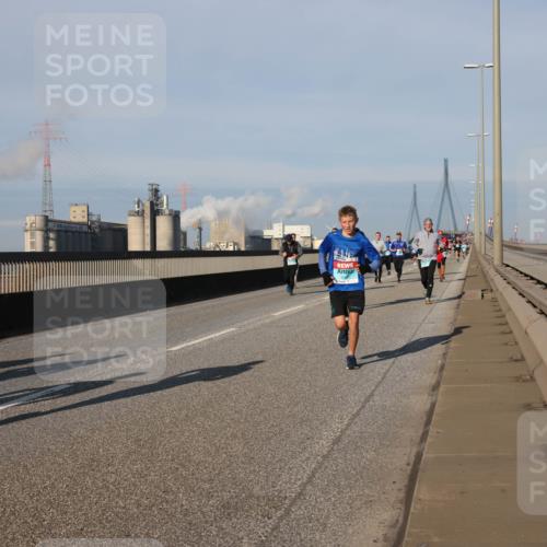 03.10.2025 - Köhlbrandbrückenlauf Lena Gebhardt http://msf.ph/oto/9127680 03.10.2025 09:47:34 Position 2 1091 meine-sportfotos.de