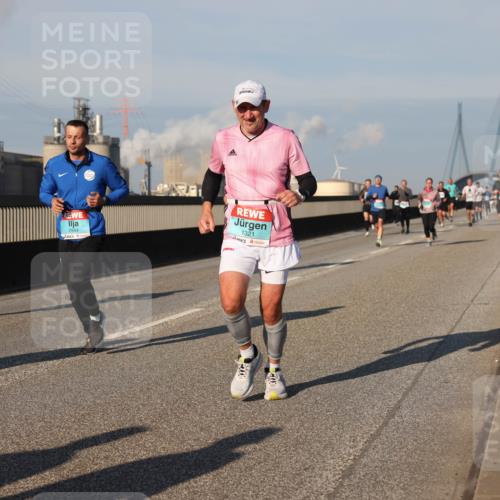 03.10.2025 - Köhlbrandbrückenlauf Lena Gebhardt http://msf.ph/oto/9127899 03.10.2025 09:47:44 Position 2 2944, 1321 meine-sportfotos.de