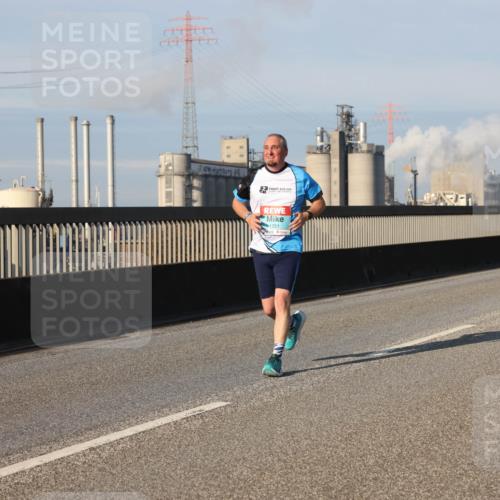 03.10.2025 - Köhlbrandbrückenlauf Lena Gebhardt http://msf.ph/oto/9127946 03.10.2025 09:47:47 Position 2 1351 meine-sportfotos.de