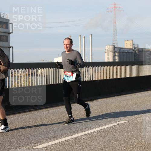 03.10.2025 - Köhlbrandbrückenlauf Lena Gebhardt http://msf.ph/oto/9128027 03.10.2025 09:47:55 Position 2 23, 1308, 3262 meine-sportfotos.de