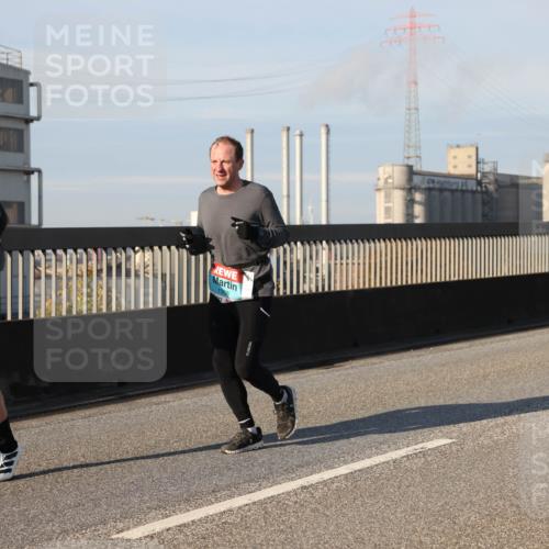 03.10.2025 - Köhlbrandbrückenlauf Lena Gebhardt http://msf.ph/oto/9128030 03.10.2025 09:47:55 Position 2  meine-sportfotos.de