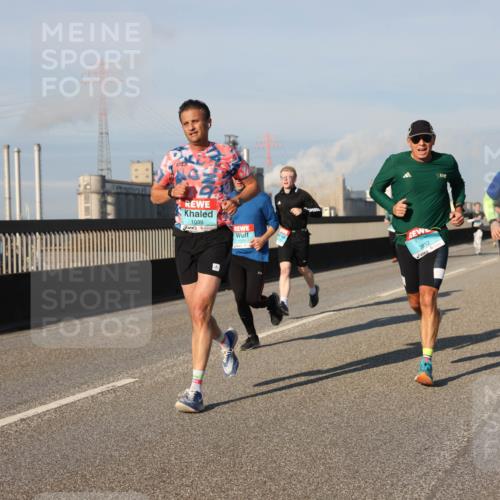 03.10.2025 - Köhlbrandbrückenlauf Lena Gebhardt http://msf.ph/oto/9128187 03.10.2025 09:48:05 Position 2 1039, 3812 meine-sportfotos.de